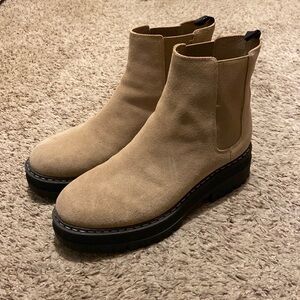 NWOT Marc Fisher Suede Chelsea Boots